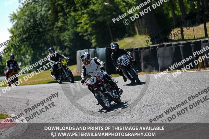 cadwell park;cadwell park photographs;cadwell trackday photographs;enduro digital images;event digital images;eventdigitalimages;peter wileman photography;racing digital images;trackday digital images;trackday photos